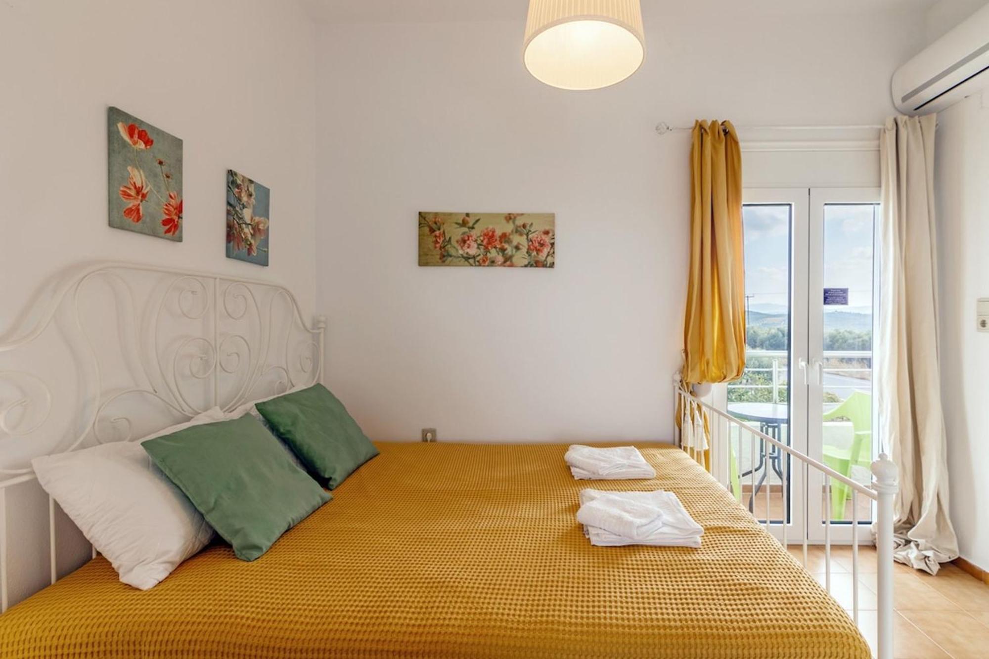 Amazing Villa Chrysanthi With Private Pool In Heraklion Epano Vathia Exterior photo